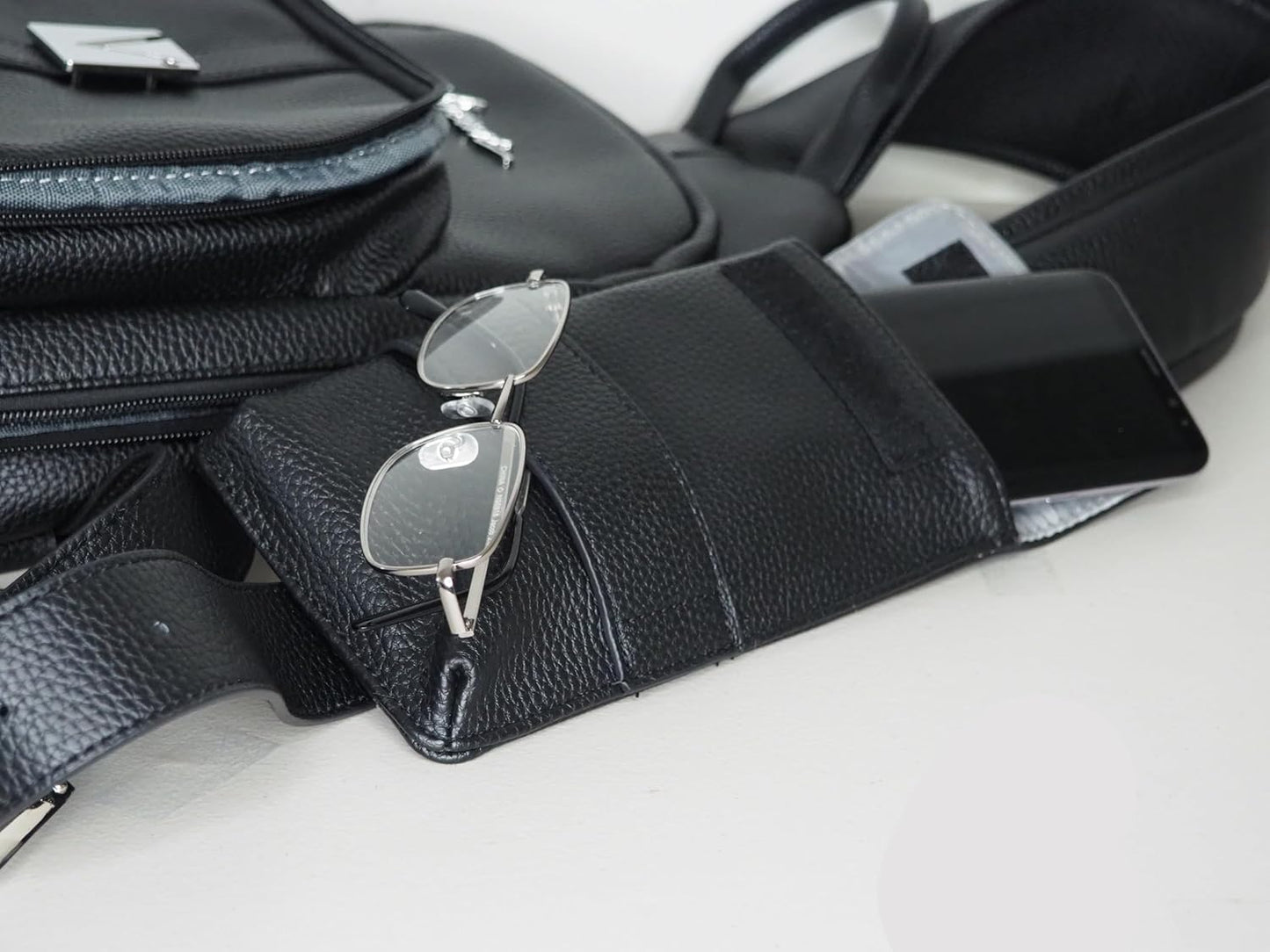 VINCENT BLACK LEATHER SHOULDER BAG (#VT10313)