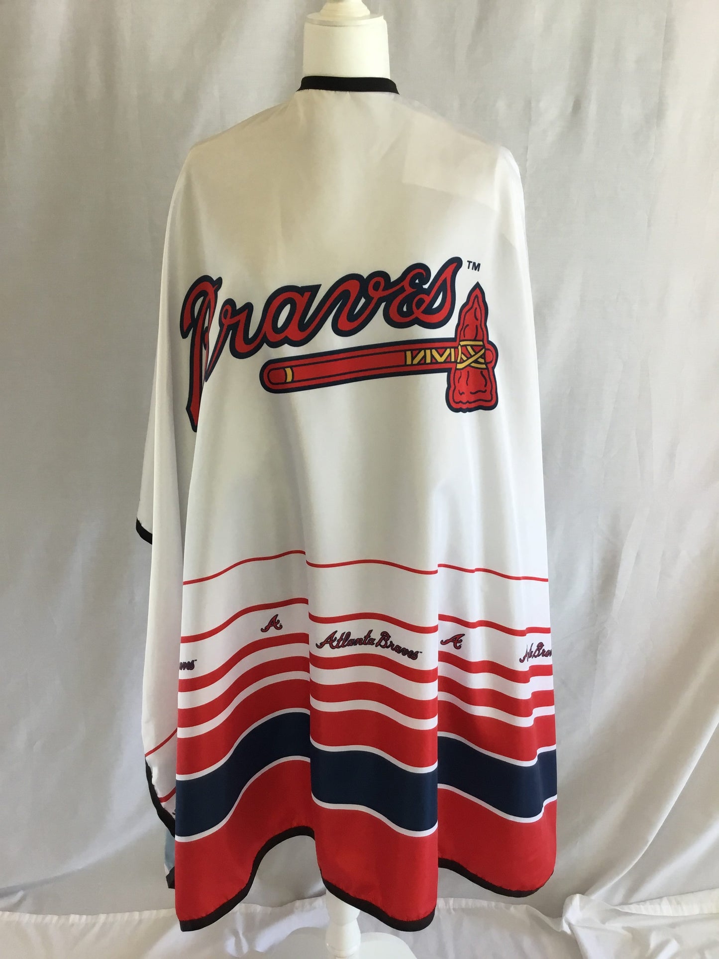 ATLANTA BRAVES - MY TEAM CAPE - N.O.S. Barber Supply