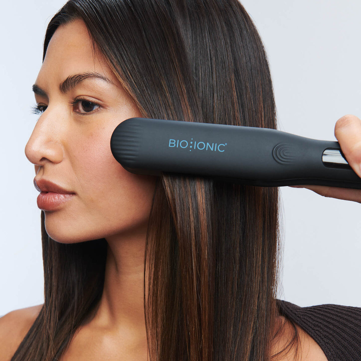 BIO IONIC ONE PASS STRAIGHTENING IRON 1.5"