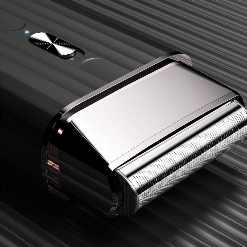 JRL ONYX SF PRO shaver with sleek black design and ergonomic handle, ideal for close, comfortable shaving.