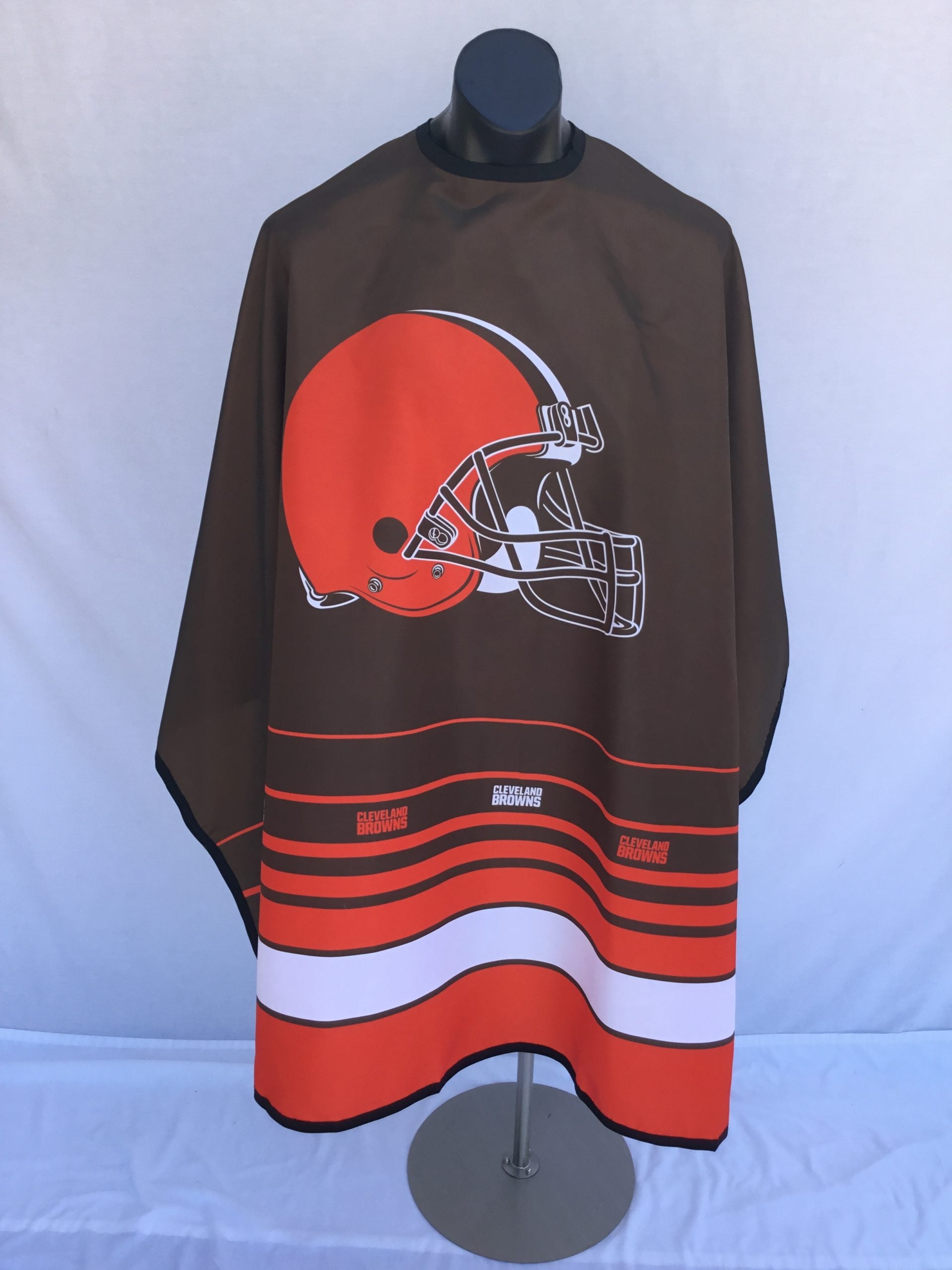 CLEVELAND BROWNS - MY TEAM CAPE - N.O.S. Barber Supply