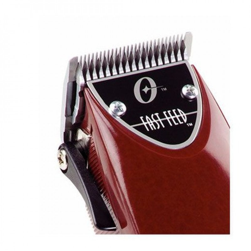 Oster Fast Feed adjustable clipper with ergonomic design and adjustable blade, ideal for professional grooming.